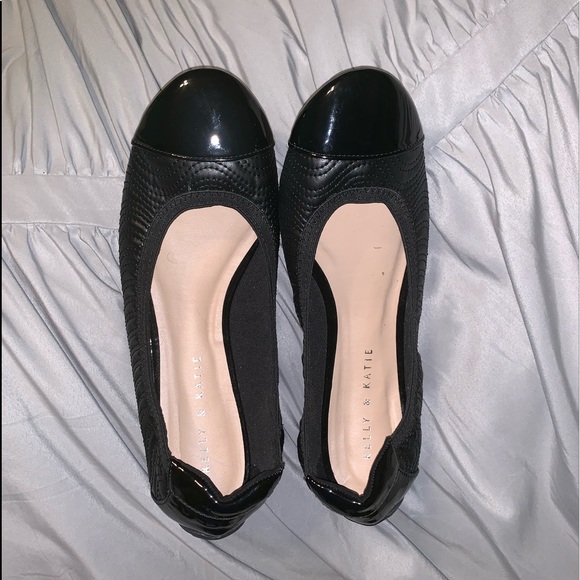 dsw black leather flats